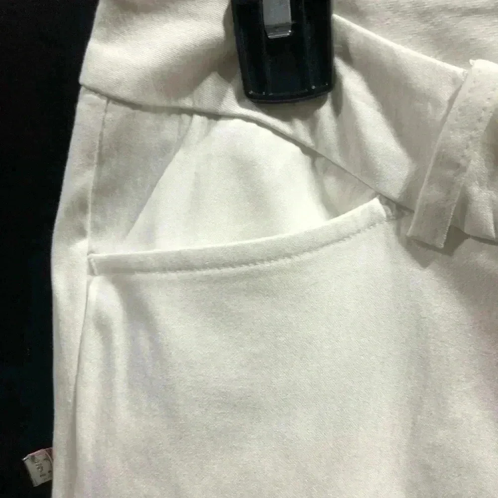 Worthington Modern fit, relax through hip & thigh,slash hip pockets trouser leg - Picture 2 of 9